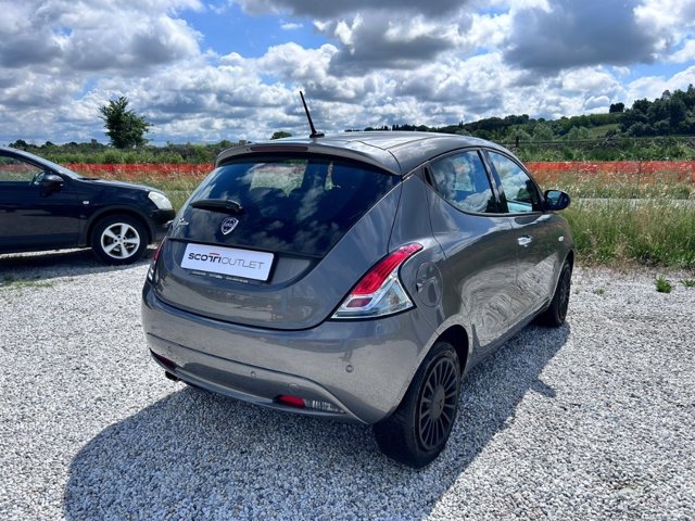 LANCIA Ypsilon 1.2 gold 69cv