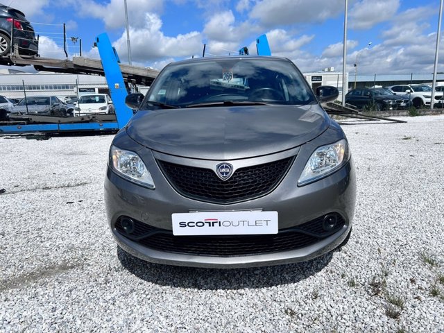 LANCIA Ypsilon 1.2 gold 69cv
