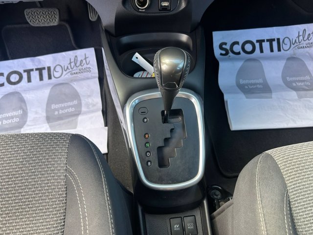 TOYOTA Yaris 1.5 Hybrid 5 porte Active