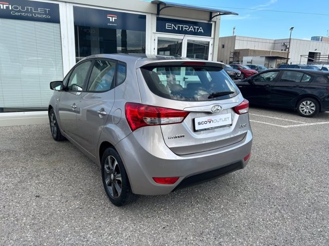 HYUNDAI Ix20 1.4 app mode my18