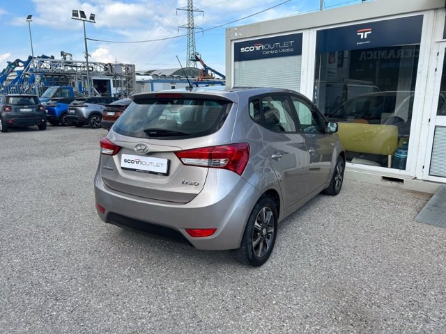 HYUNDAI Ix20 1.4 app mode my18