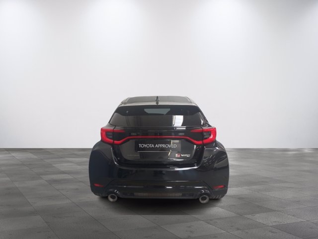 TOYOTA Gr yaris 1.6 circuit dat-8