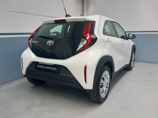 TOYOTA Aygo x 1.0 active 72cv