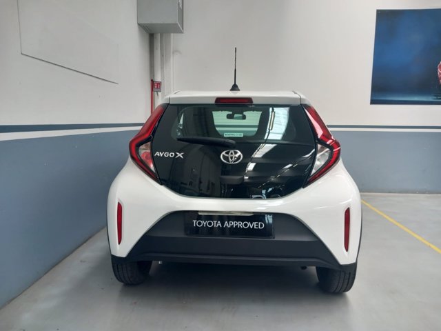 TOYOTA Aygo x 1.0 active 72cv