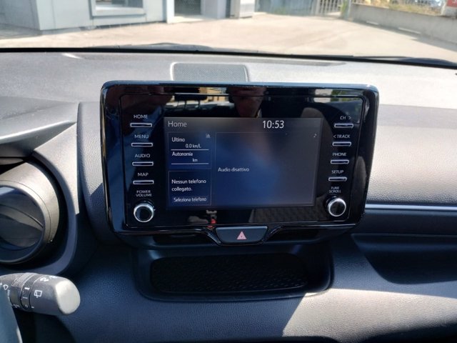 TOYOTA Yaris 1.0 trend