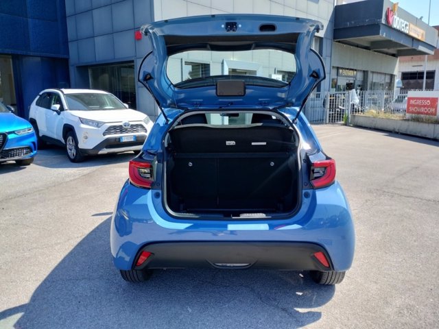 TOYOTA Yaris 1.0 trend