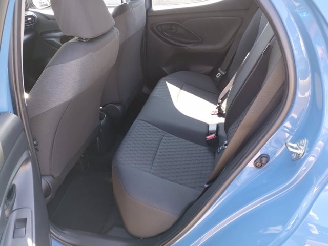 TOYOTA Yaris 1.0 trend