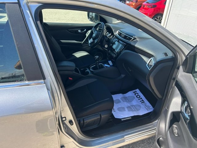 NISSAN Qashqai 1.5 dci business 115cv