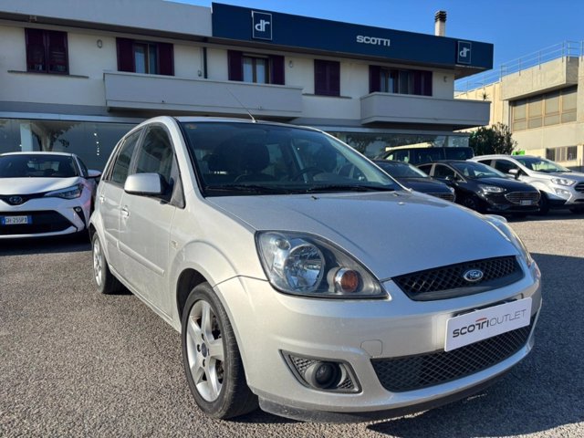 FORD Fiesta 5p 1.2 titanium