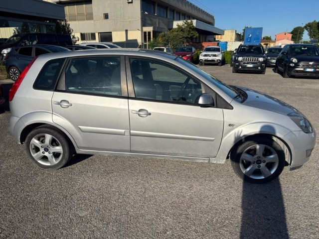FORD Fiesta 5p 1.2 titanium
