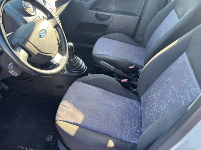 FORD Fiesta 5p 1.2 titanium