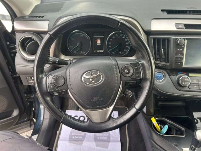TOYOTA RAV4 2.5 Hybrid 2WD Active