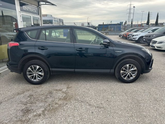 TOYOTA RAV4 2.5 Hybrid 2WD Active