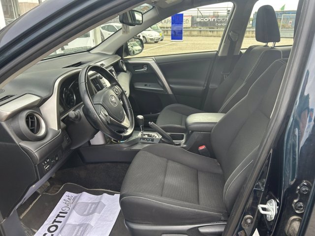 TOYOTA RAV4 2.5 Hybrid 2WD Active