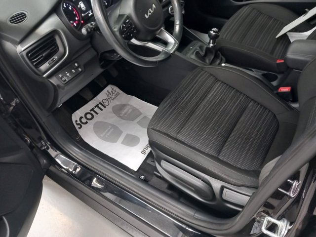 KIA Stonic 1.2 dpi style s/navi pack 84cv