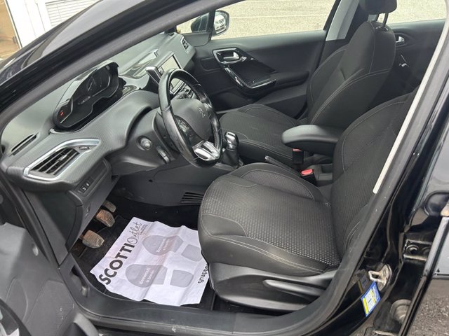 PEUGEOT 208 PureTech 82 5 porte Allure