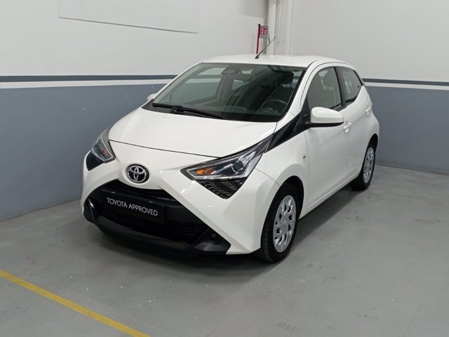 TOYOTA Aygo Connect 1.0 VVT-i 72 CV 5 porte x-play