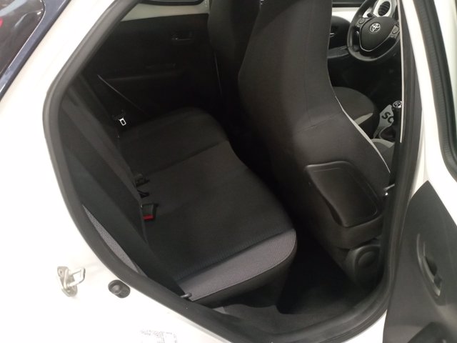 TOYOTA Aygo Connect 1.0 VVT-i 72 CV 5 porte x-play