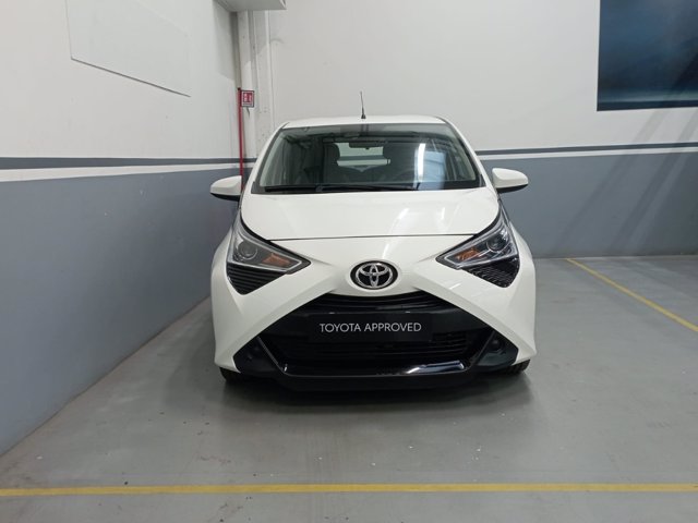 TOYOTA Aygo Connect 1.0 VVT-i 72 CV 5 porte x-play