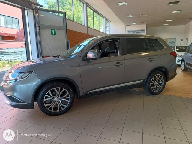 MITSUBISHI Outlander 2.2 DI-D Instyle AWD Auto