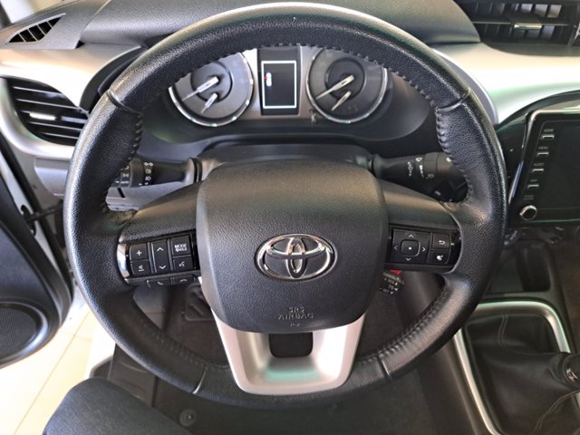 TOYOTA Hilux 2.4 d-4d extra cab lounge 4wd