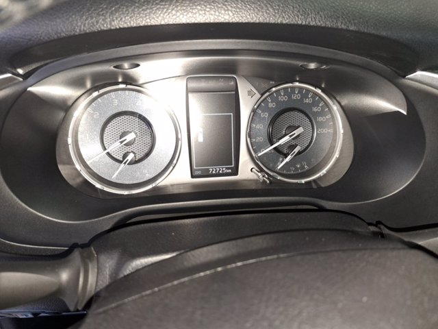 TOYOTA Hilux 2.4 d-4d extra cab lounge 4wd