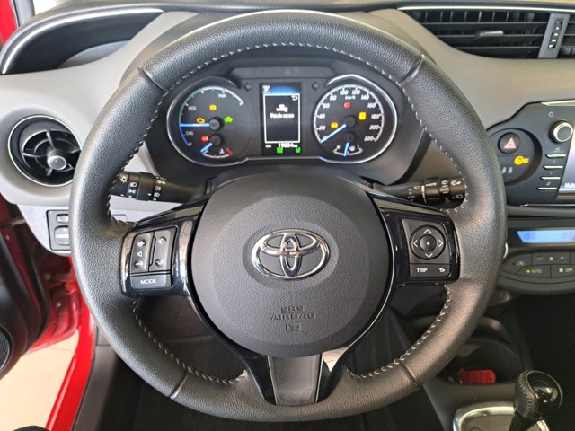 TOYOTA Yaris 1.5 Hybrid 5 porte Active
