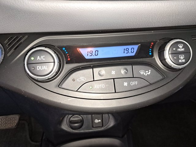 TOYOTA Yaris 1.5 Hybrid 5 porte Active