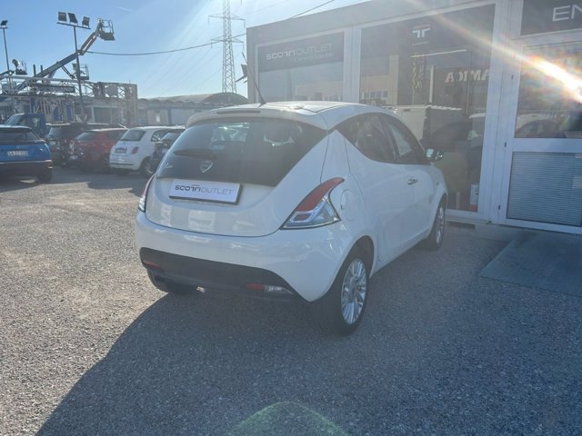 LANCIA Ypsilon 1.2 8v platinum 69cv e6
