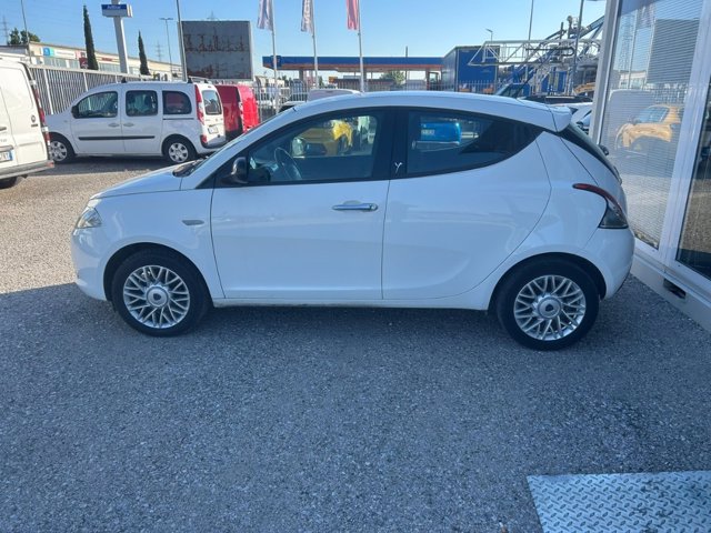 LANCIA Ypsilon 1.2 8v platinum 69cv e6