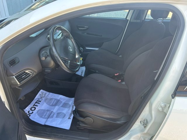 LANCIA Ypsilon 1.2 8v platinum 69cv e6
