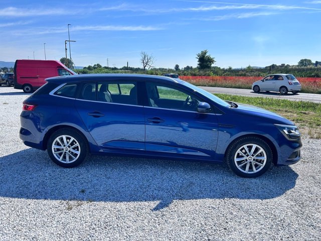 RENAULT Megane sporter 1.5 blue dci business 115cv edc my19