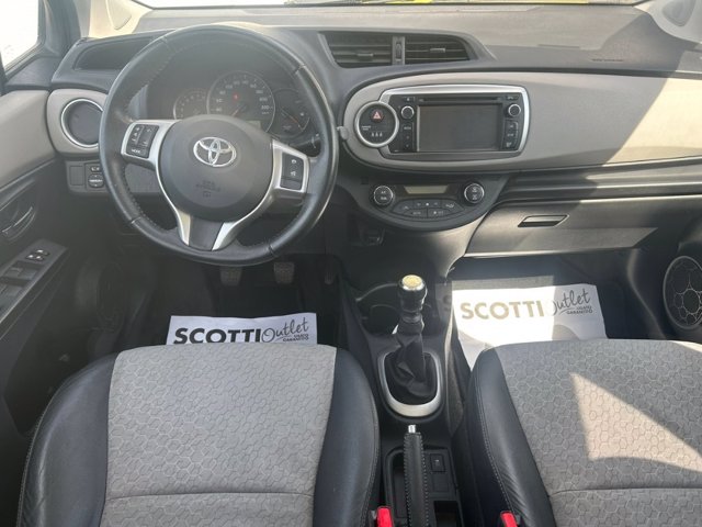 TOYOTA Yaris 5p 1.3 active