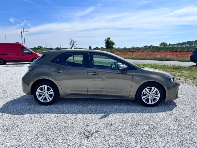 TOYOTA Corolla 1.8 Hybrid Active