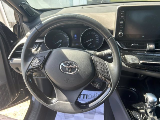 TOYOTA C-HR 1.8 Hybrid E-CVT Black Edition