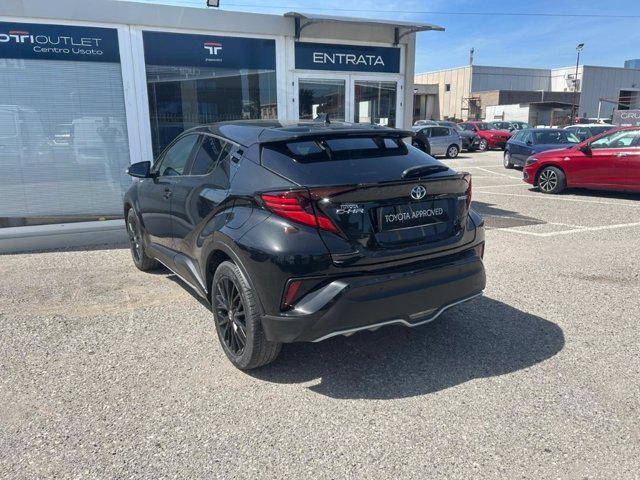 TOYOTA C-HR 1.8 Hybrid E-CVT Black Edition