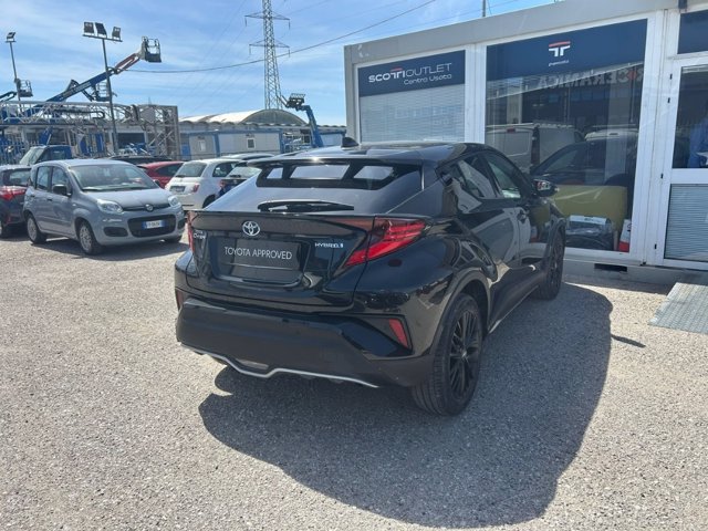 TOYOTA C-HR 1.8 Hybrid E-CVT Black Edition