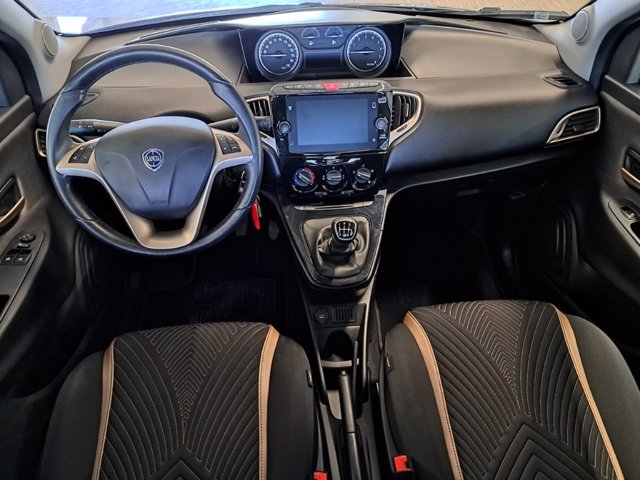 LANCIA Ypsilon 1.0 firefly hybrid silver s&s 70cv