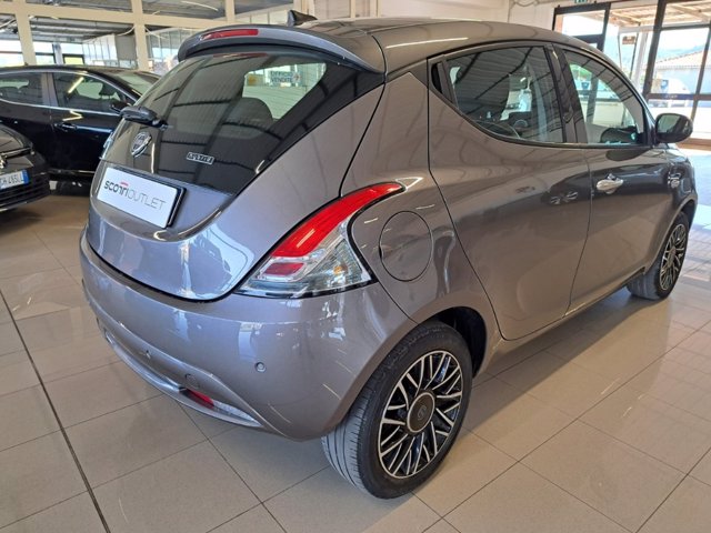 LANCIA Ypsilon 1.0 firefly hybrid silver s&s 70cv