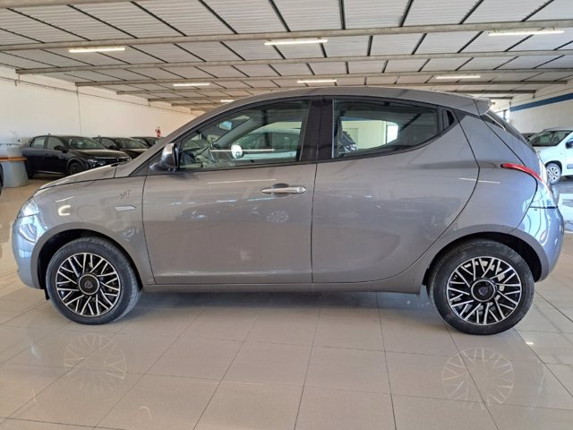 LANCIA Ypsilon 1.0 firefly hybrid silver s&s 70cv