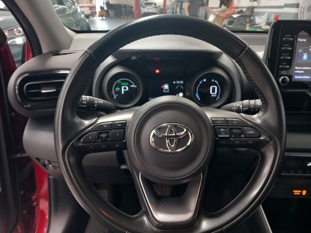 TOYOTA Yaris 1.5h trend