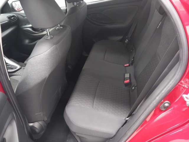 TOYOTA Yaris 1.5h trend