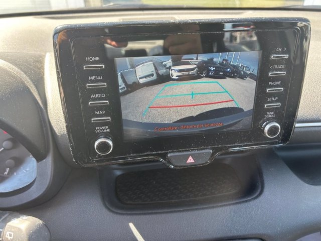 TOYOTA Yaris 1.0 active