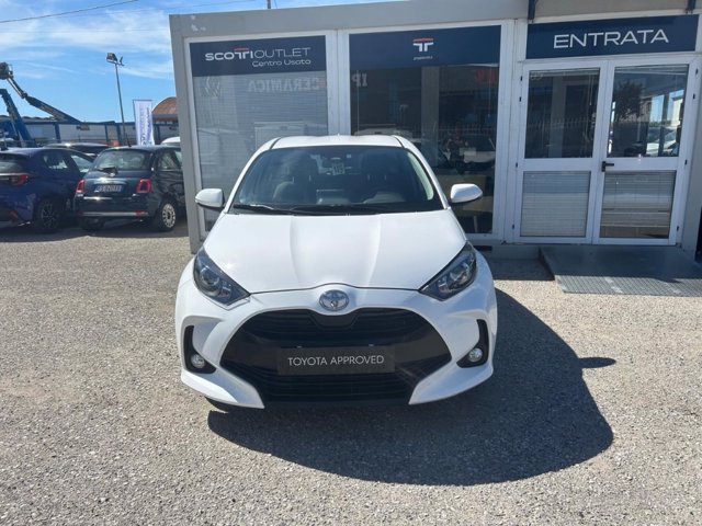 TOYOTA Yaris 1.0 active