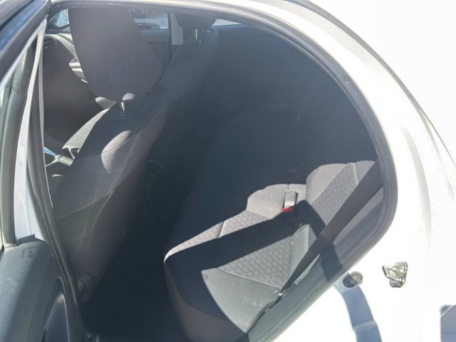 TOYOTA Yaris 1.0 active