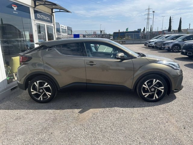 TOYOTA C-hr 1.8h trend e-cvt