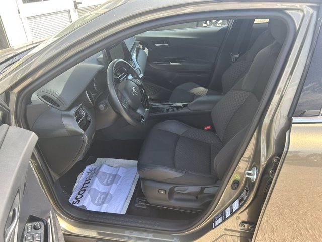 TOYOTA C-hr 1.8h trend e-cvt