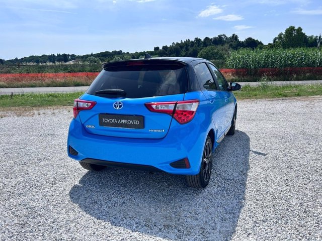 TOYOTA Yaris 1.5 Hybrid 5 porte Trend "Cyan Edition"