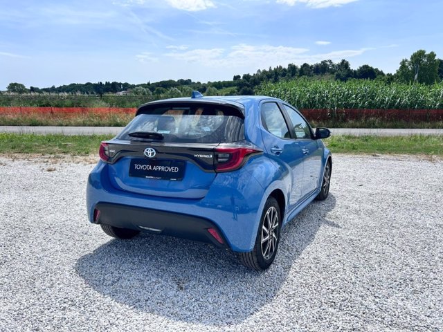 TOYOTA Yaris 1.5h trend