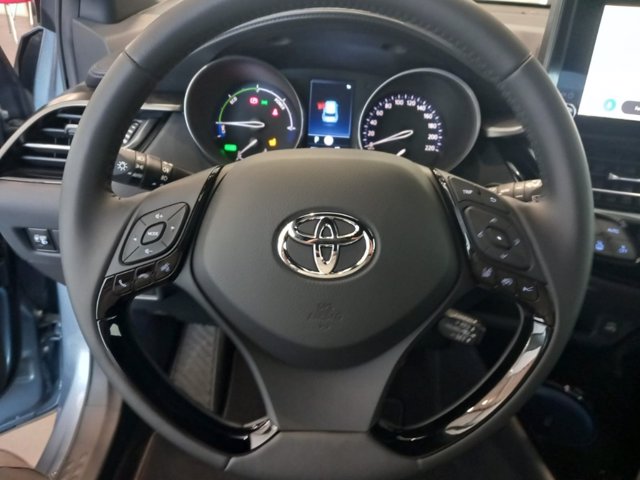 TOYOTA C-hr 2.0h trend e-cvt